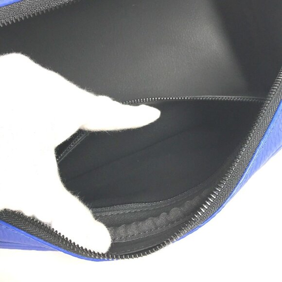 LOUIS VUITTON Blue Monogram Leather Clutch Bag - Picture 10 of 14